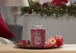 YANKEE CANDLE Medium Jar Candle, Christmas Magic, Red 11 YANKEE CANDLE Medium Jar Candle, Christmas Magic, Red -Funko Favour 6 1302