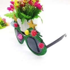 BESTOYARD Christmas Sunglasses Novelty Christmas Tree Eyeglasses Plastic Costume Eyeglasses For Party Favours -Funko Favour 6 590